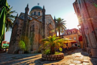 Гостиницы Херцег-Нови