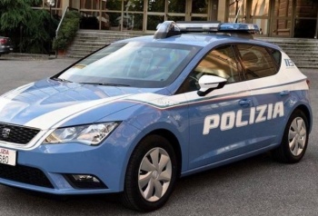 Полицейский авто в Италии