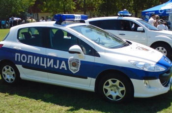 Плицейский авто в Сербии